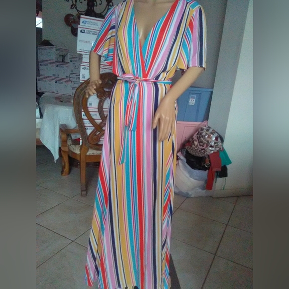 LIKE NEW LOANA MEHGAN WRAP DRESS STRIPED MULTI COLOR SZ. XL LINED GORGEOUS - Picture 7 of 11